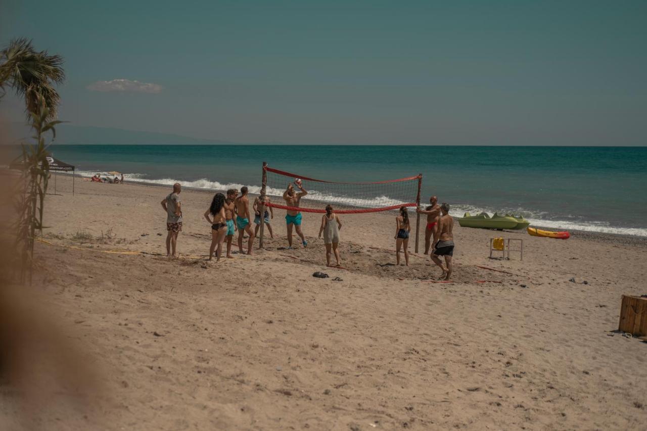 Riva Del Sol Beach Resort Санта-Катерина-делло-Ионио Экстерьер фото